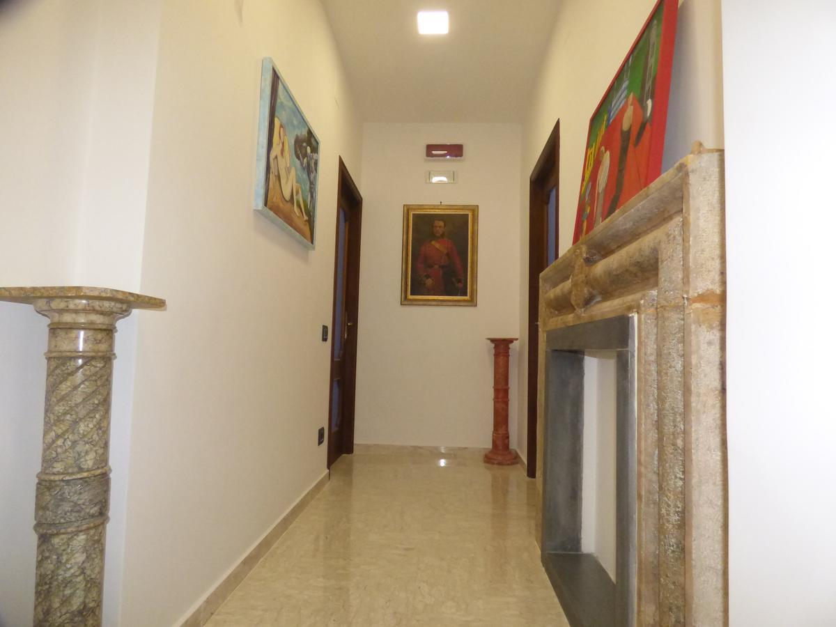 Conte Di Morelia Salerno Bagian luar foto